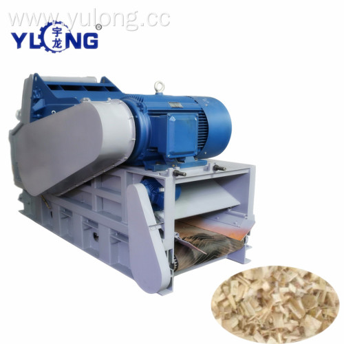 Yulong Equipment Crushing Wood Logs into Chips
